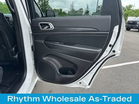 Used 2019 Jeep Grand Cherokee Altitude AWD/4WD image 22