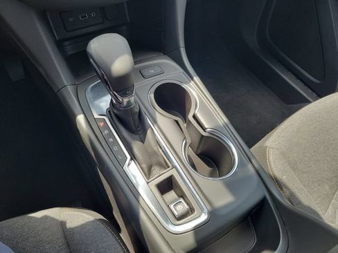 Used 2022 Chevrolet Equinox LT FWD image 22