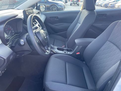 Used 2025 Toyota Corolla LE image 25