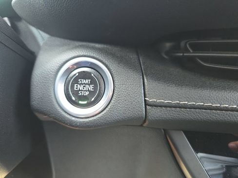 Used 2023 Buick Envision Essence FWD image 33