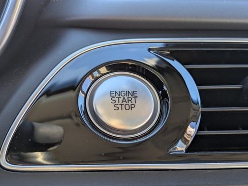 Used 2019 Genesis G70 2.0T Advanced w/ Elite Package image 15