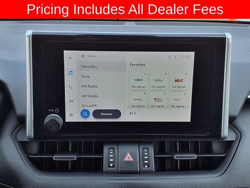 Used 2023 Toyota RAV4 XLE Premium FWD image 21