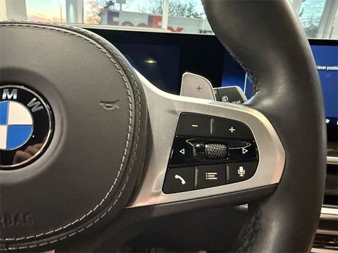 Certified 2024 BMW X7 xDrive40i w/ M Sport Package image 23