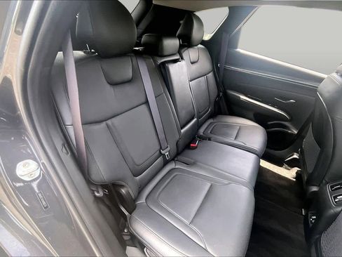 Used 2022 Hyundai Tucson Limited w/ Winter Package AWD/4WD image 21