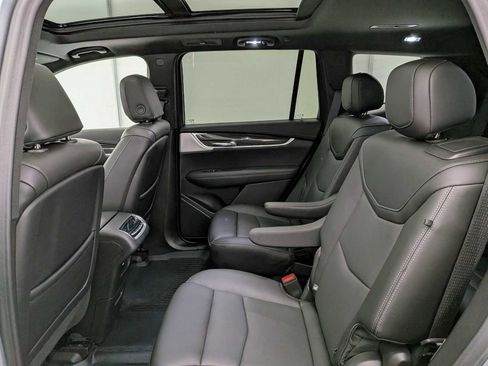 Used 2024 Cadillac XT6 Sport image 22