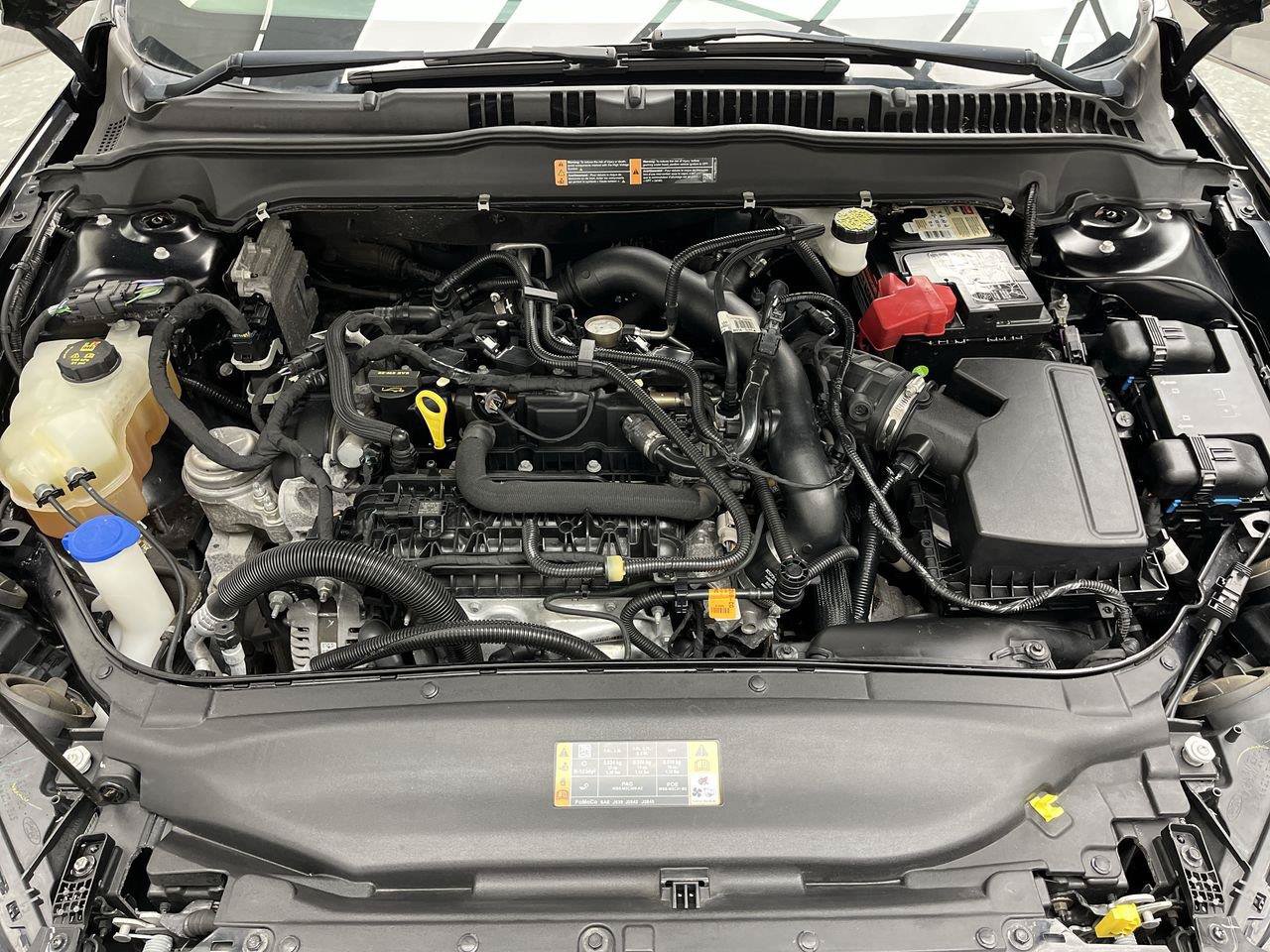 Used 2020 Ford Fusion SE FWD image 25