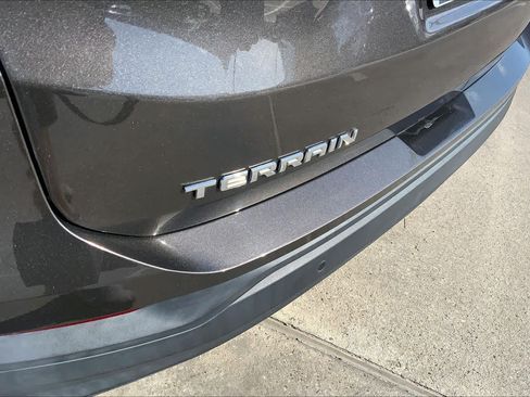 Used 2019 GMC Terrain SLE w/ Driver Convenience Package FWD image 30