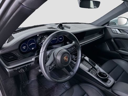 Used 2024 Porsche 911 Carrera S image 4