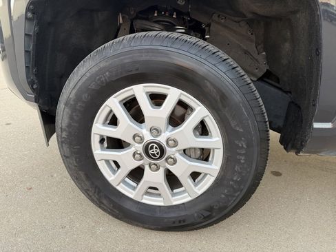 Certified 2024 Toyota Tacoma SR5 image 26