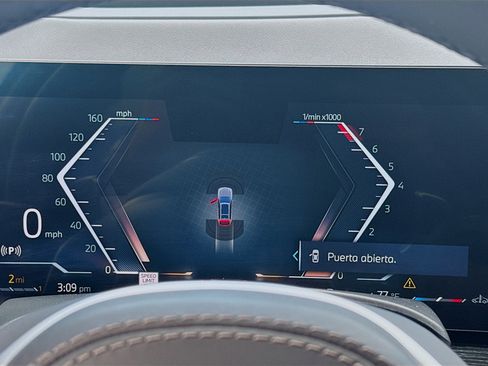 Used 2025 BMW X7 xDrive40i w/ M Sport Package image 11