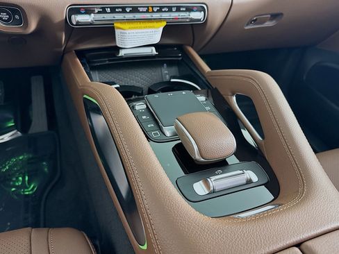 New 2026 Mercedes-Benz GLS 450 4MATIC image 5