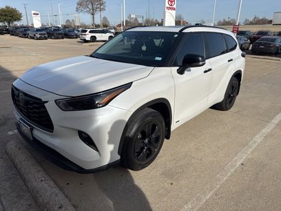 Used 2025 Toyota Highlander XLE