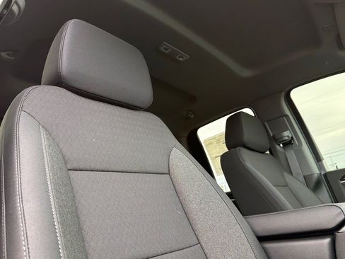 New 2026 GMC Sierra 2500 SLE w/ Preferred Package AWD/4WD image 17