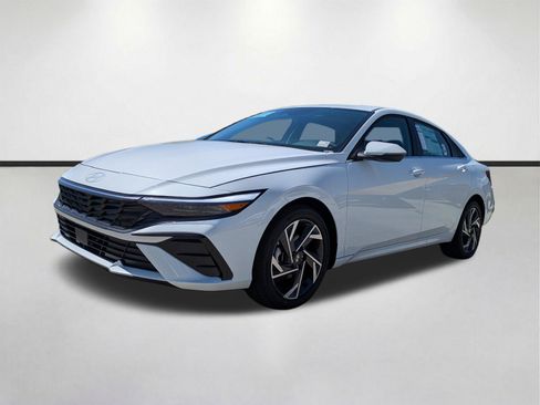 New 2026 Hyundai Elantra Limited FWD image 9