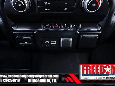 Used 2022 Chevrolet Silverado 2500 Custom w/ Custom Convenience Package image 24