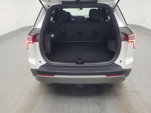 Used 2025 Chevrolet Equinox LT image 29