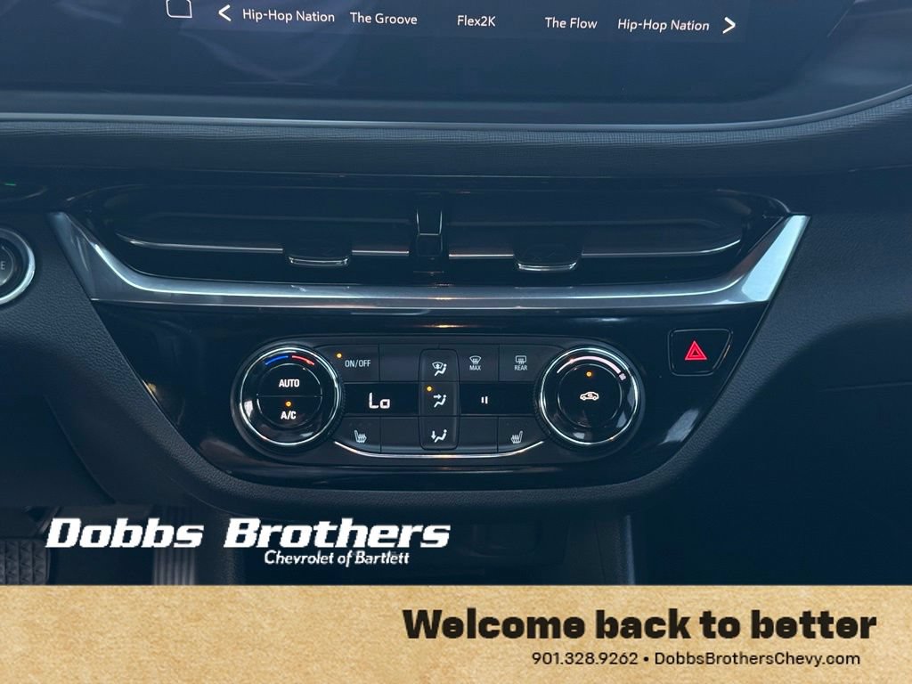 Used 2024 Buick Envista Sport Touring w/ Convenience I Package FWD image 28