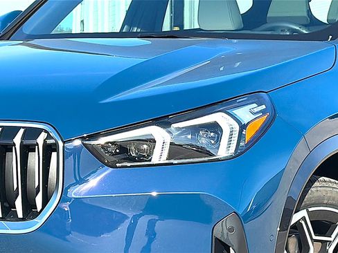 New 2026 BMW X1 xDrive28i w/ Technology Package AWD/4WD image 4