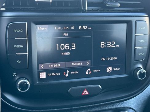 Used 2024 Kia Soul LX w/ Option Group 015 FWD image 19