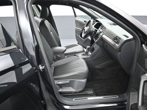 Used 2023 Volkswagen Tiguan SE R-Line FWD image 35