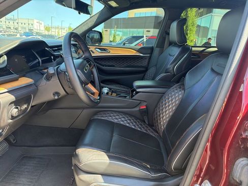 Used 2022 Jeep Grand Cherokee Summit image 11