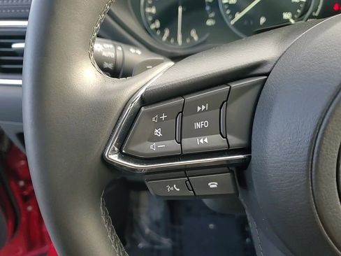 Certified 2025 MAZDA CX-5 Signature image 16