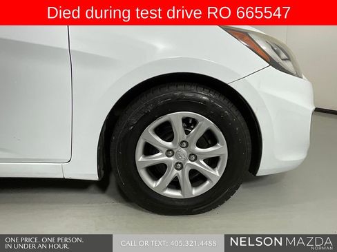 Used 2014 Hyundai Accent GS image 9