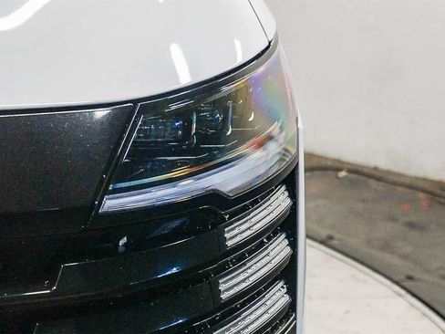 Used 2025 Nissan Kicks S image 7