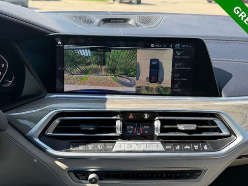 Used 2020 BMW X7 M50i w/ Dynamic Handling Package AWD/4WD image 28
