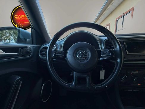 Used 2016 Volkswagen Beetle 1.8T Denim FWD image 22