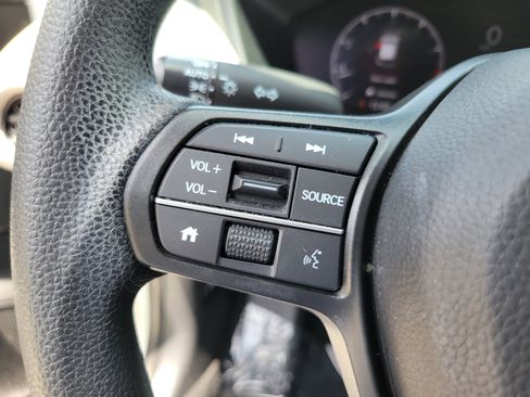 Certified 2024 Honda HR-V LX image 18