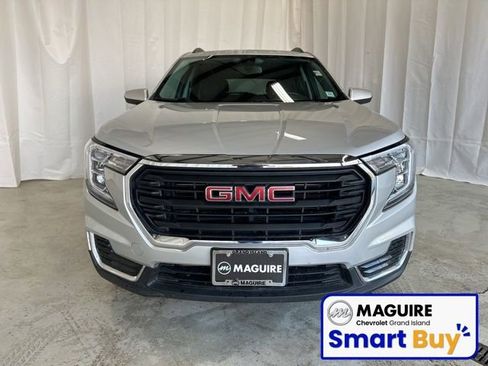 Used 2022 GMC Terrain SLE w/ Driver Convenience Package image 32