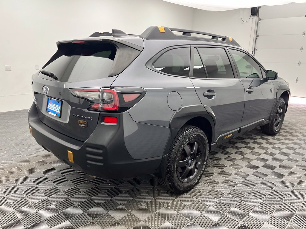 Used 2025 Subaru Outback Wilderness w/ Wilderness Package AWD/4WD image 8