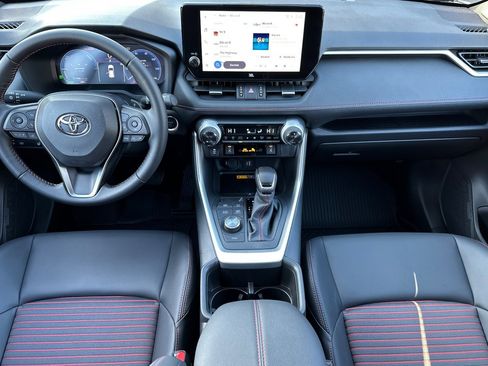 Certified 2025 Toyota RAV4 XSE image 5