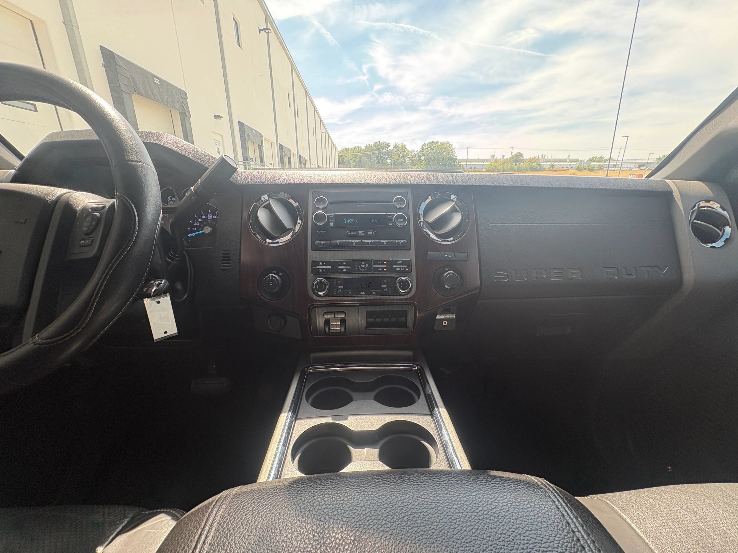 Used 2011 Ford F250 Lariat w/ Lariat Interior Pkg RWD image 12