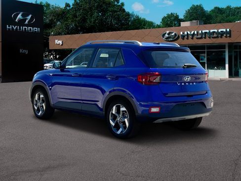 New 2025 Hyundai Venue Limited image 5