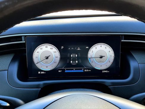 Used 2024 Hyundai Santa Cruz Limited image 9