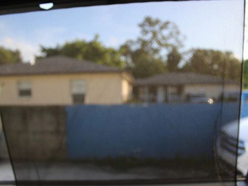 Used 2016 Chrysler Town & Country Touring w/ Driver Convenience Group image 19