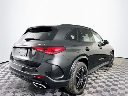 Used 2025 Mercedes-Benz GLC 300 4MATIC image 6