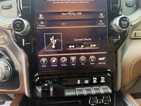 Used 2019 RAM 1500 Limited image 25