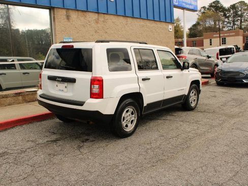 Used 2014 Jeep Patriot Sport image 3