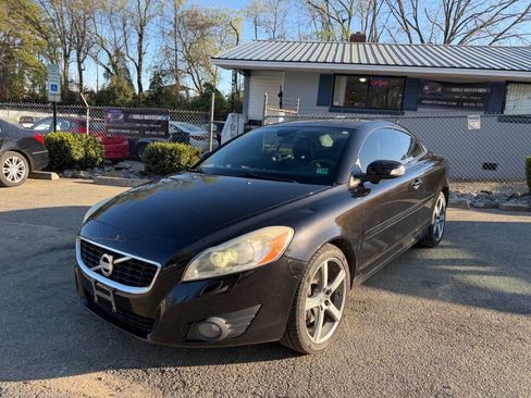 Used 2012 Volvo C70 T5 FWD image 1