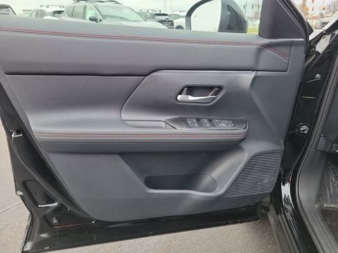 New 2026 Nissan Kicks SR w/ Cold Weather Package image 21