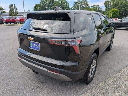 Used 2026 Chevrolet Equinox LT w/ LPO, Floor Liner Package AWD/4WD image 6