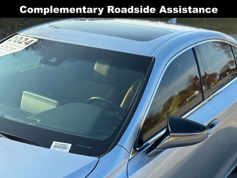 Certified 2024 Lexus ES 350 w/ Premium Package image 10