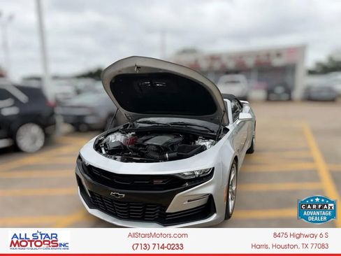 Used 2019 Chevrolet Camaro SS RWD image 4