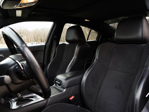 Used 2022 Dodge Charger R/T w/ Plus Group image 17