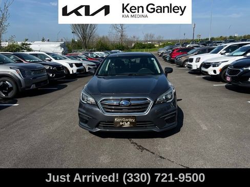 Used 2018 Subaru Legacy 2.5i Premium AWD/4WD image 2