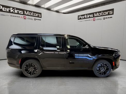 New 2026 Jeep Grand Wagoneer Summit AWD/4WD image 6