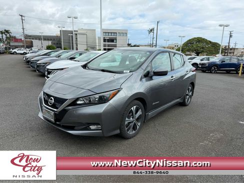 Used 2018 Nissan Leaf SV FWD image 1